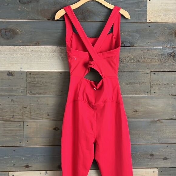 Free People Movement Cut Out Crossback Jumpsuit Size L NWOT Red - Picture 4 of 10